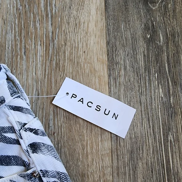 NWT PACSUN HIGH RISE FESTIVAL SHORTS - Picture 16 of 16